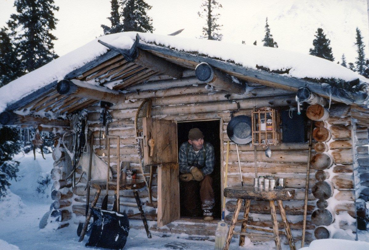 How To Build The Perfect Off Grid Cabin: Living Off The Grid The Way It's Meant To Be
